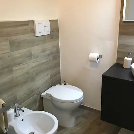 Al Civico 18 ゲストハウス 3*