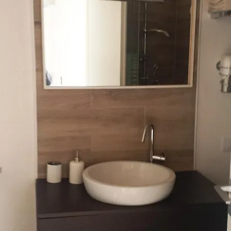 Affittacamere Al Civico 18 3*